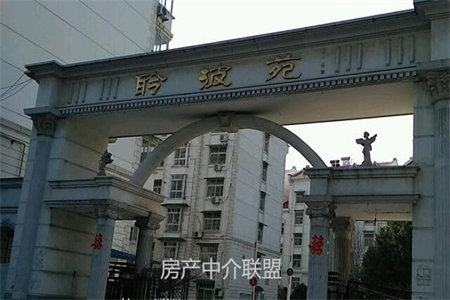 佛山小学华龙西苑3室2厅1卫66万95.7m2简单装修出售